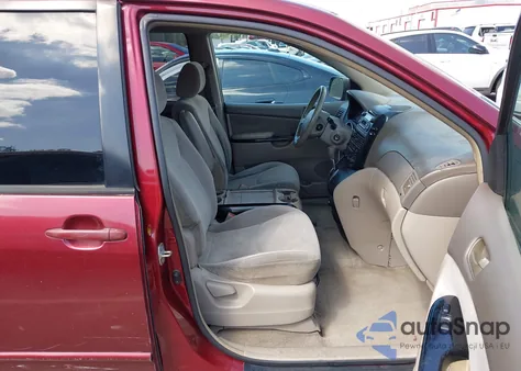 2004 Toyota Sienna Le from USA, damaged, VIN 5TDZA23C74S124341